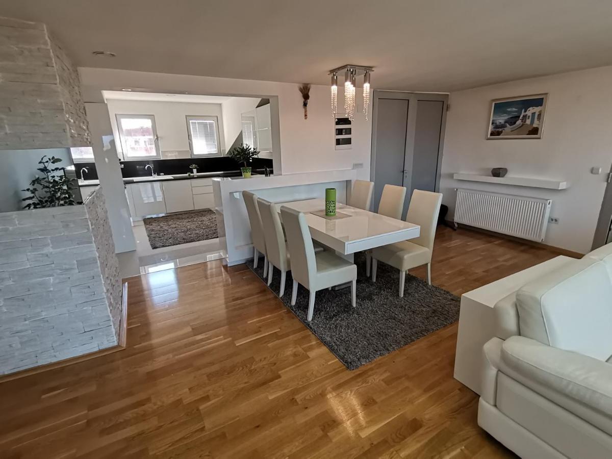Atina Lux Hostel Leskovac  Zewnętrze zdjęcie