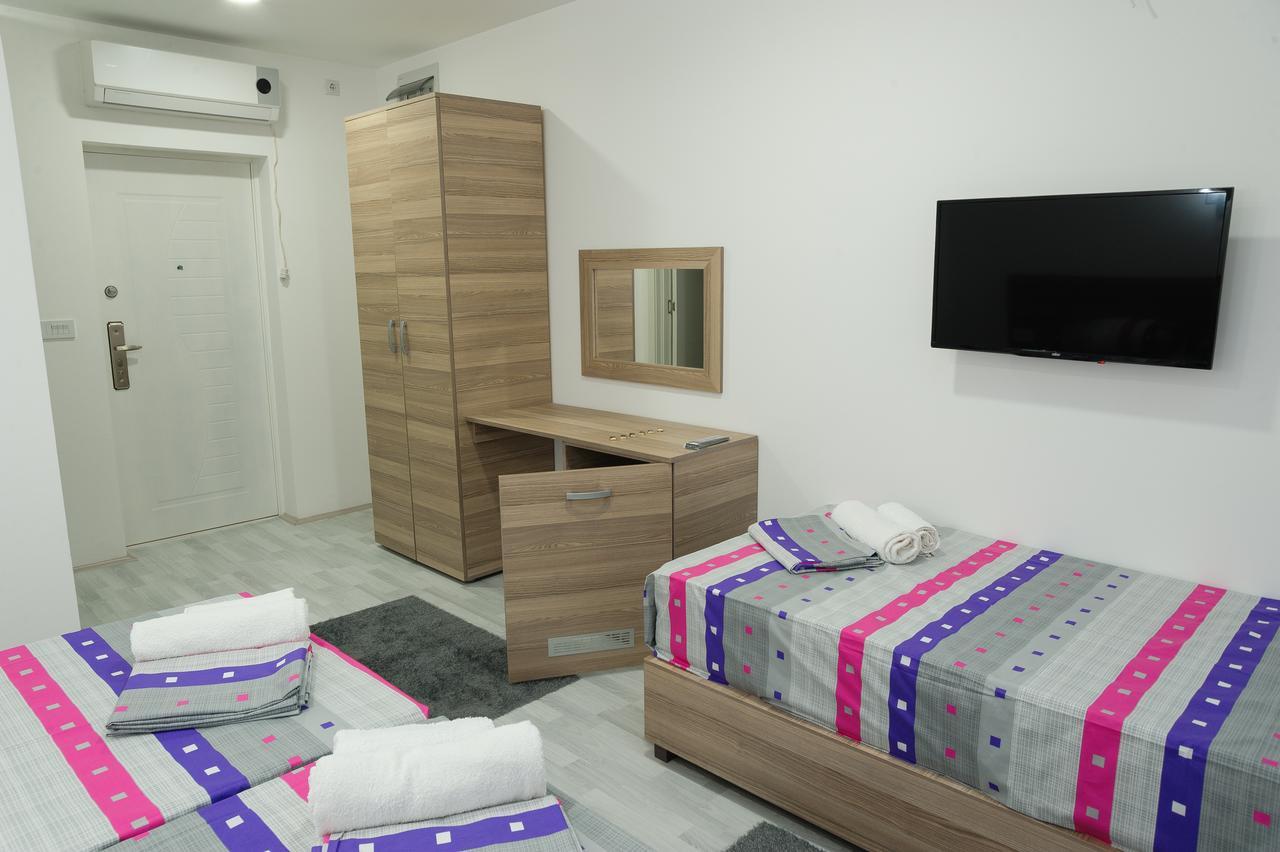Atina Lux Hostel Leskovac  Zewnętrze zdjęcie